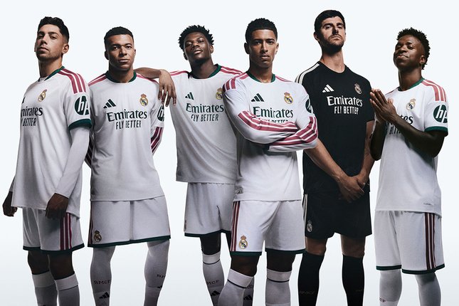 Jersey home Real Madrid untuk musim 2026/2027.