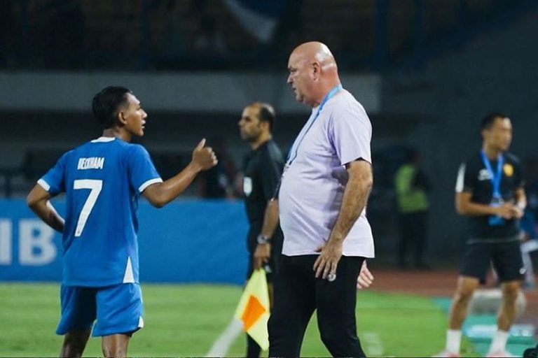 library_upload_21_2025_08_996x664_bojan-hodak_8120e6b