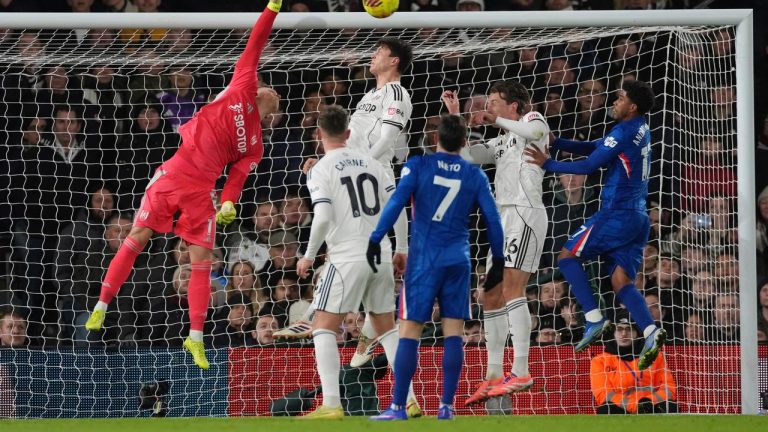 021442600_1767819134-AP26007746729212