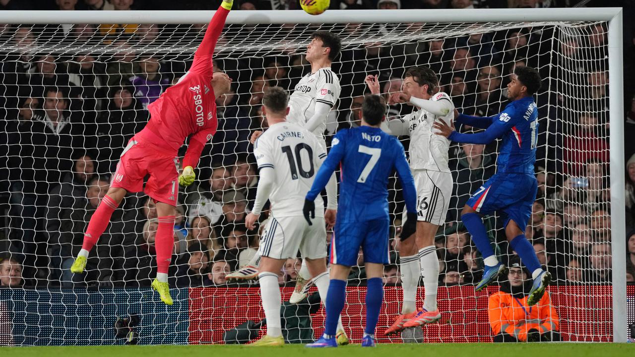 021442600_1767819134-AP26007746729212