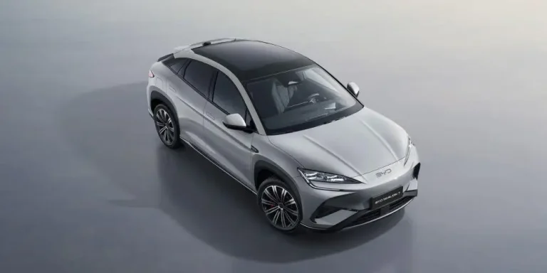 Mobil listrik BYD yang menandai produksi ke-17 juta unit