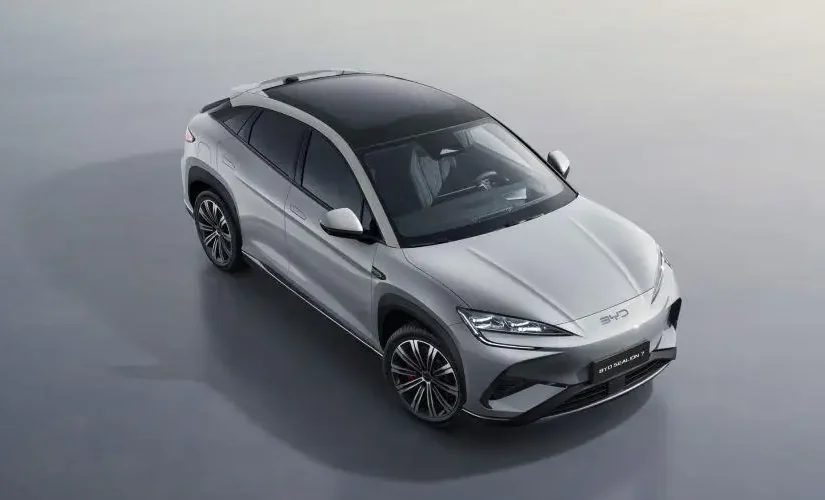 Mobil listrik BYD yang menandai produksi ke-17 juta unit