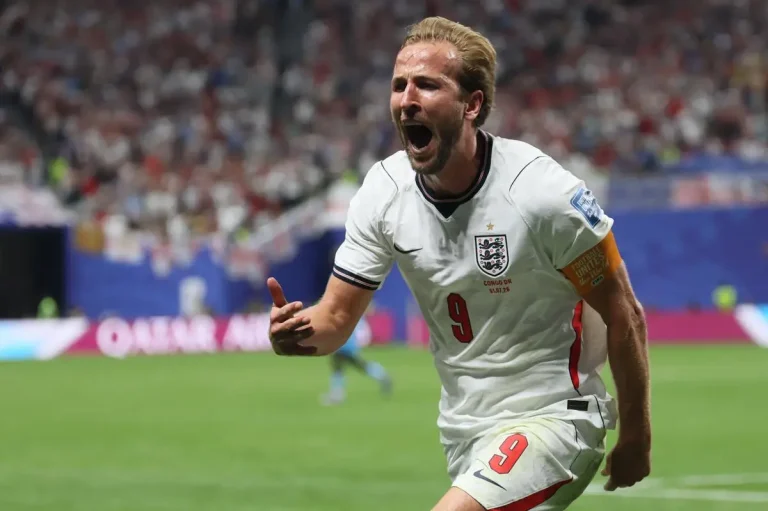 Selebrasi pemain Timnas Inggris usai memastikan tiket ke semifinal Piala Dunia 2026