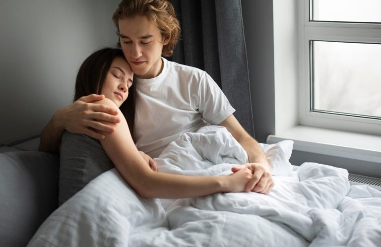 7 Tips Tahan Lama di Ranjang saat Berhubungan Seks, Ternyata Ada Tekniknya.