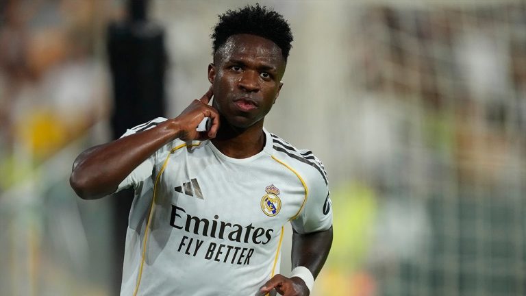 Selebrasi Vinicius Junior setelah mencetak gol ke gawang Betis di lanjutan La Liga, 25 April 2026.