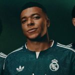 Vinicius Junior, Kylian Mbappe, dan Jude Bellingham memakai jersey hijau Real Madrid untuk musim 2026-2027