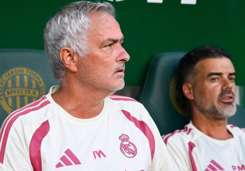 Pelatih Real Madrid Jose Mourinho bereaksi sebelum laga persahabatan antara Ferencvaros vs Real Madrid di Groupama Arena, Budapest, Hungaria, Sabtu, 8 Agustus 2026.